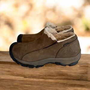 KEEN Koven Polar Waterproof Insulated Winter Hiking Clogs - Women's 9.5